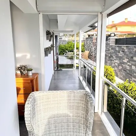 Hotel Lueks, Size Oezel Deniz Ve Havuz Çeşme