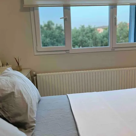 Lueks, Size Oezel Deniz Ve Havuz Hotel *